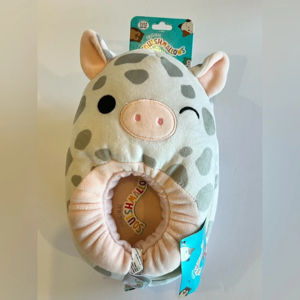 Kids Squishmallows Rosie Pig Tag Size 11/12 Slippers